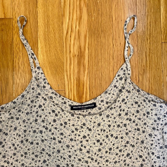 Brandy Melville Ditsy Floral Crop Top - Picture 6 of 8